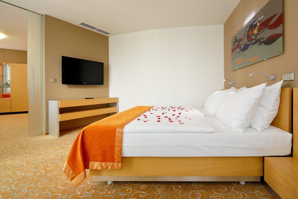 Orea Hotel Atrium Отроковице Номер фото
